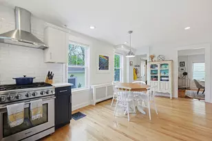 2 Cannon St, Newton, MA 02461 - Photo 11