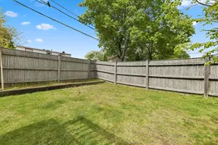 14 Westover St, Boston, MA 02132 - Photo 23