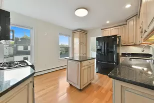 14 Westover St, Boston, MA 02132 - Photo 11