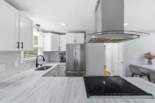 24 Warren Ave, Stoughton, MA 02072 - Photo 7