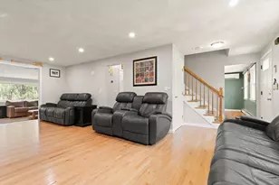 8 Matthew Ln, Chelmsford, MA 01824 - Photo 5