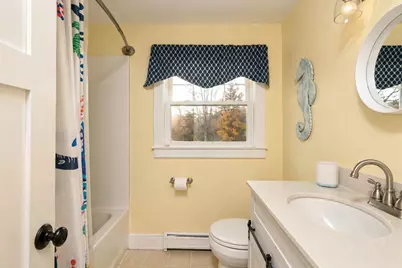 91 North St, Mattapoisett, MA 02739 - Photo 25