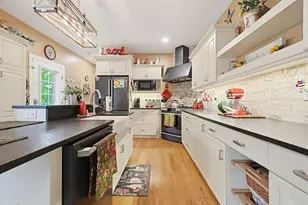 16 Poitras Ave, Tyngsborough, MA 01879 - Photo 15