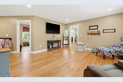 16 Poitras Ave, Tyngsborough, MA 01879 - Photo 33