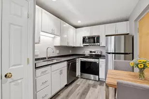 326 Broadway, Somerville, MA 02145 - Photo 5