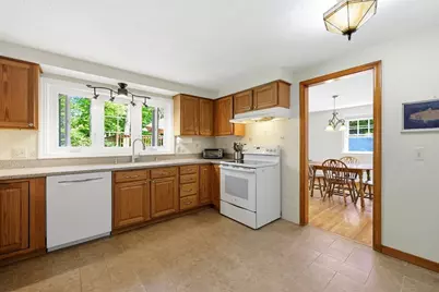 9 Meadowbrook Drive, Hadley, MA 01035 - Photo 17