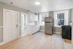 110 Appleton St, Lowell, MA 01852 - Photo 3