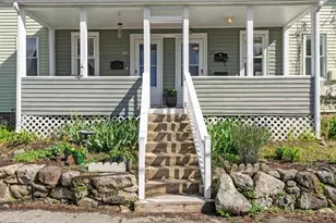 24 Chestnut St, Framingham, MA 01701 - Photo 3