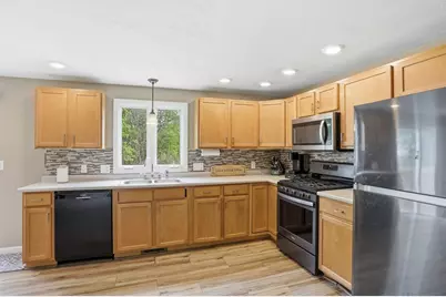 1185 Main St #4, Clinton, MA 01510 - Photo 13
