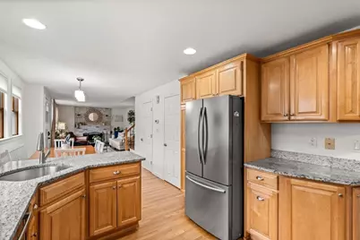 21 Chandler Avenue, Walpole, MA 02081 - Photo 5