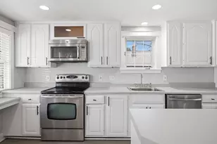 105 Lakeshore Dr, Georgetown, MA 01833 - Photo 5