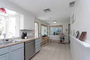 49 Fitzgerald Rd, Springfield, MA 01104 - Photo 15