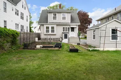 35 Sewall St, Quincy, MA 02170 - Photo 5