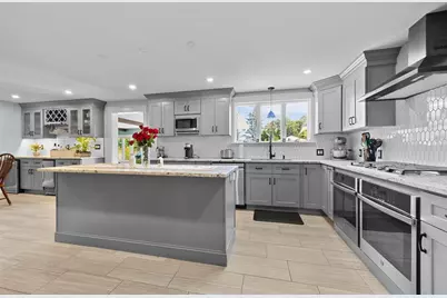 14 Huron Ave, Danvers, MA 01923 - Photo 3