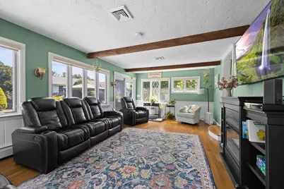 14 Huron Ave, Danvers, MA 01923 - Photo 9