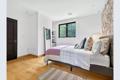 18 Middlesex St, Winchester, MA 01890 - Photo 21