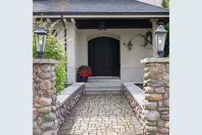 18 Middlesex St, Winchester, MA 01890 - Photo 1