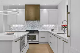 18 Middlesex St, Winchester, MA 01890 - Photo 9