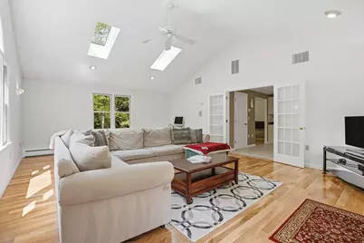 28 Wood Dr, Mendon, MA 01756 - Photo 9