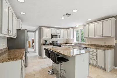 28 Wood Dr, Mendon, MA 01756 - Photo 13