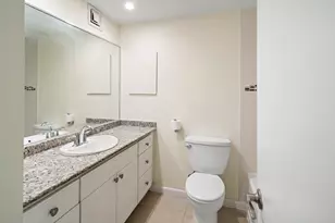 492 Beacon St, Boston, MA 02115 - Photo 17