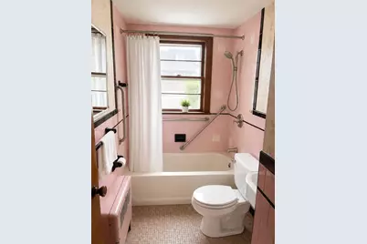 7 Lorette St, Boston, MA 02132 - Photo 9