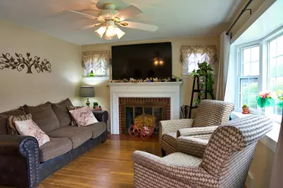35 Hillsdale Rd, Holbrook, MA 02343 - Photo 5
