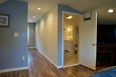 35 Hillsdale Rd, Holbrook, MA 02343 - Photo 9