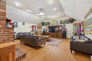 35 Burnap St, Auburn, MA 01501 - Photo 13