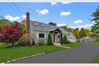 13 Lawrence Circle, Medfield, MA 02052 - Photo 1