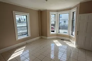 31 Chestnut St, Lynn, MA 01902 - Photo 13