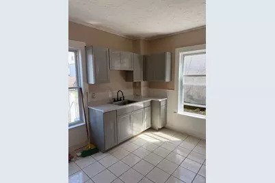 31 Chestnut Street #1, Lynn, MA 01902 - Photo 3