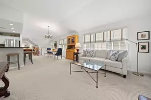 7 Evergreen Cir, Canton, MA 02021 - Photo 9