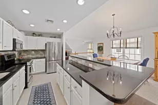 7 Evergreen Cir, Canton, MA 02021 - Photo 17