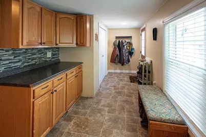 107 Lyman St, South Hadley, MA 01075 - Photo 9