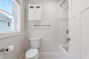 33 Charles St, Watertown, MA 02472 - Photo 23