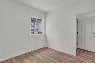 12 Alpine St, Worcester, MA 01610 - Photo 25