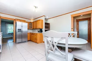 12 Brook St, Taunton, MA 02780 - Photo 5