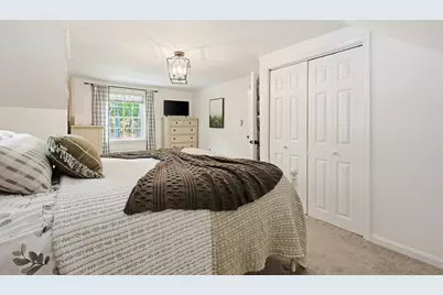 135 Locust St, Holliston, MA 01746 - Photo 21
