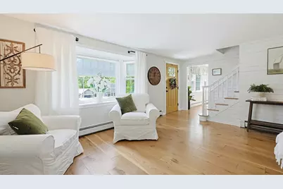 135 Locust St, Holliston, MA 01746 - Photo 7