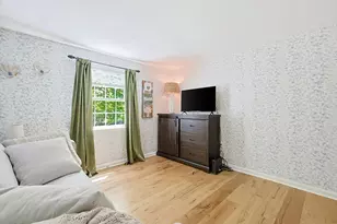 135 Locust St, Holliston, MA 01746 - Photo 17
