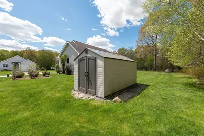 3080 Club House Dr, Dighton, MA 02715 - Photo 9