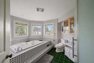 4 Harborview Rd, Hull, MA 02045 - Photo 19