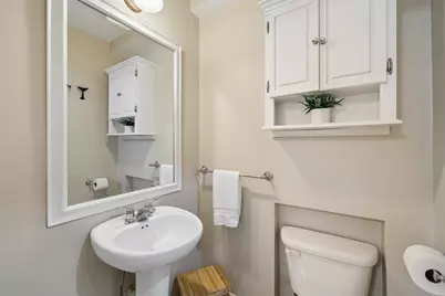 578 E Broadway #1, Boston, MA 02127 - Photo 13