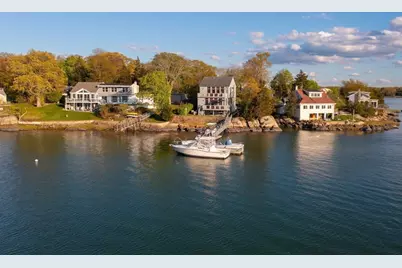 202 N Truro St, Hull, MA 02045 - Photo 9