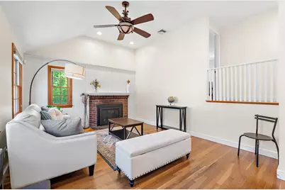 112 Page Rd, Bedford, MA 01730 - Photo 3