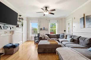 5 Osgood Pl, Amesbury, MA 01913 - Photo 9