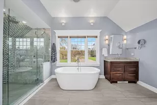18 Ocean Ave, Newburyport, MA 01950 - Photo 23