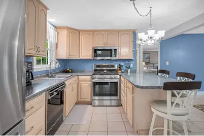 71 Mollie Drive, Tewksbury, MA 01876 - Photo 9