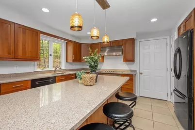 8 Autumn Ln, Natick, MA 01760 - Photo 9